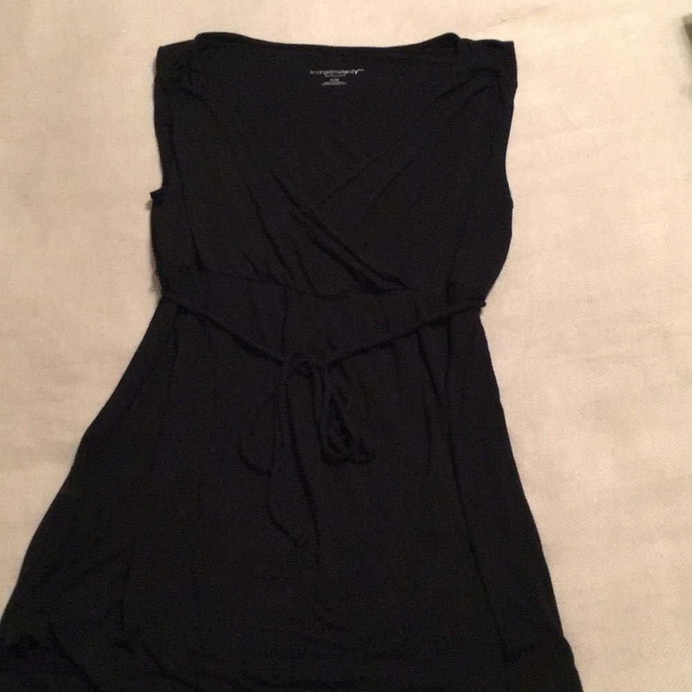 Liz Lange Maternity top size M